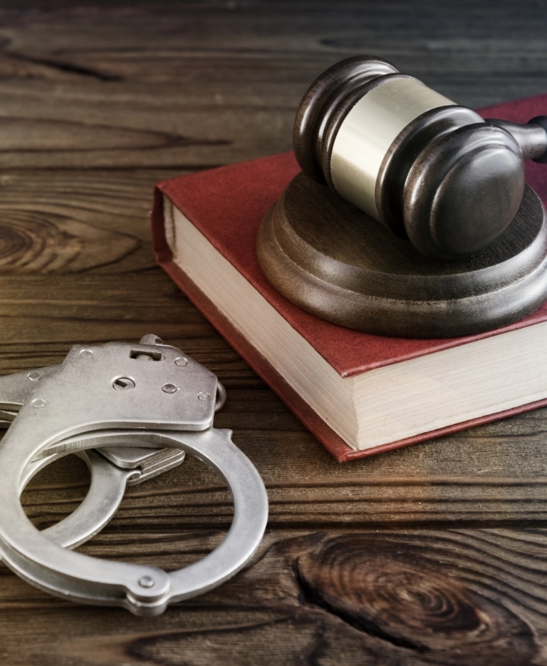 kajdanki, młotek sędziwoski